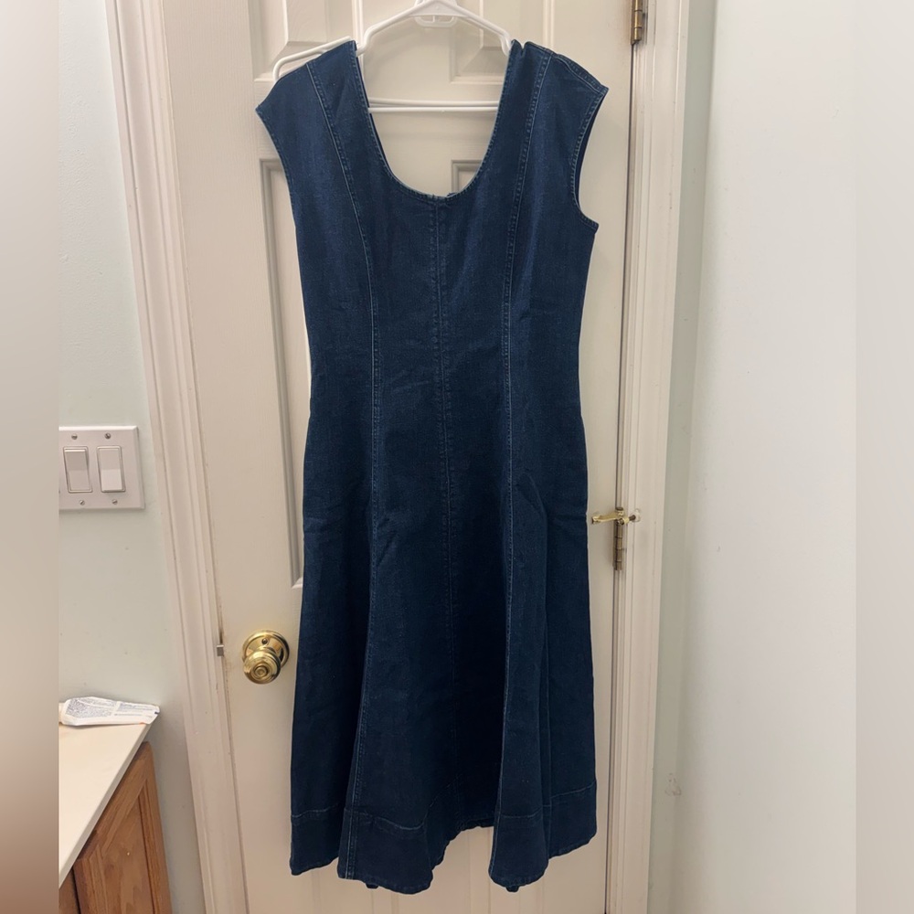 Madewell Denim Seamed Scoopneck Midi Dress. Palmerton wash. Size 6. NWT - Picture 7 of 8